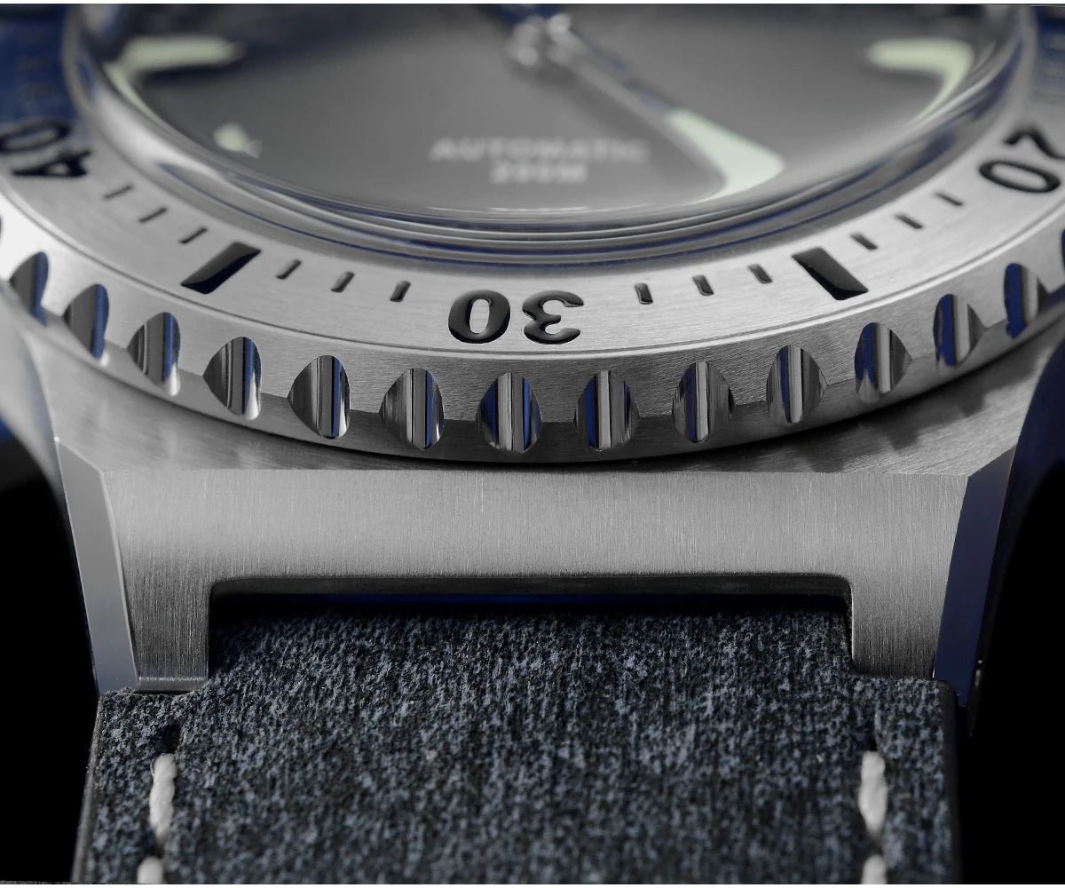 San Martin 42mm Men Luxury Watch High Quality Vintage Diver Automatic Mechanical Business Wristwatch Sapphire Leather 20 Bar